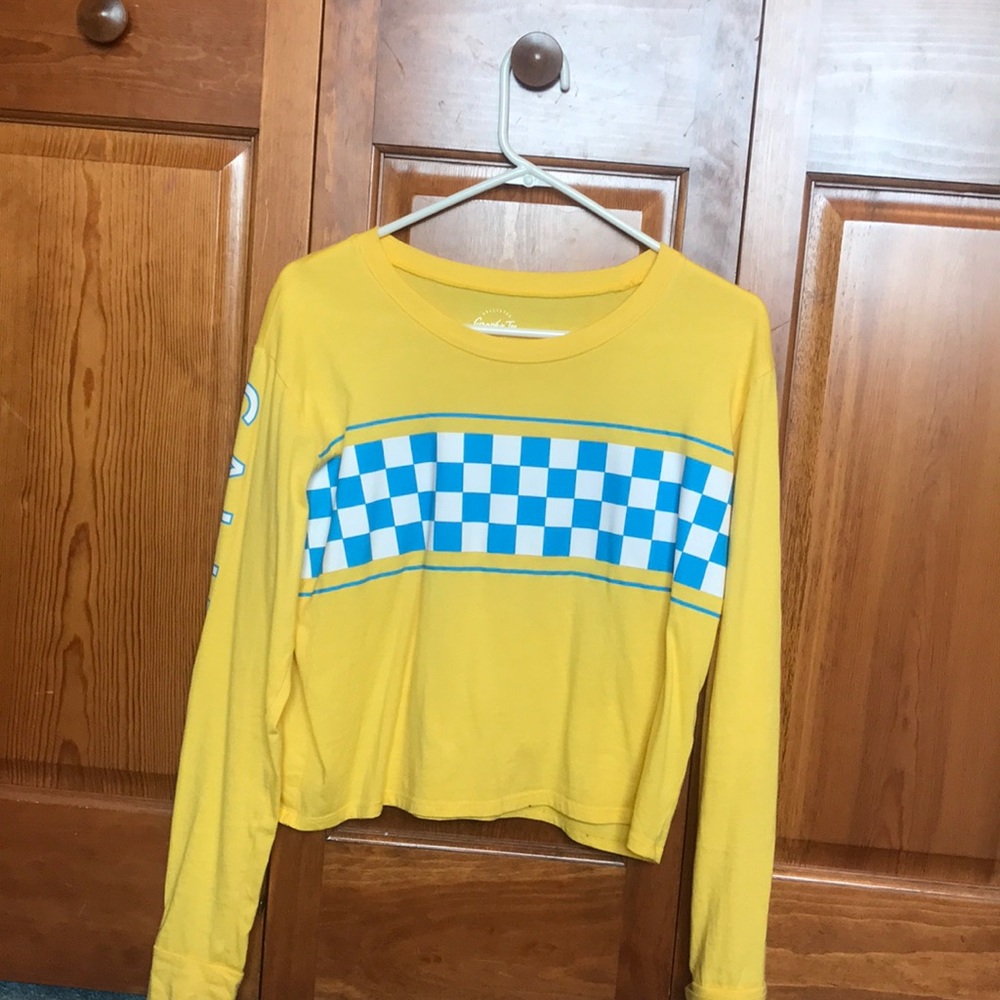 Hollister color changing cropped graphic tee